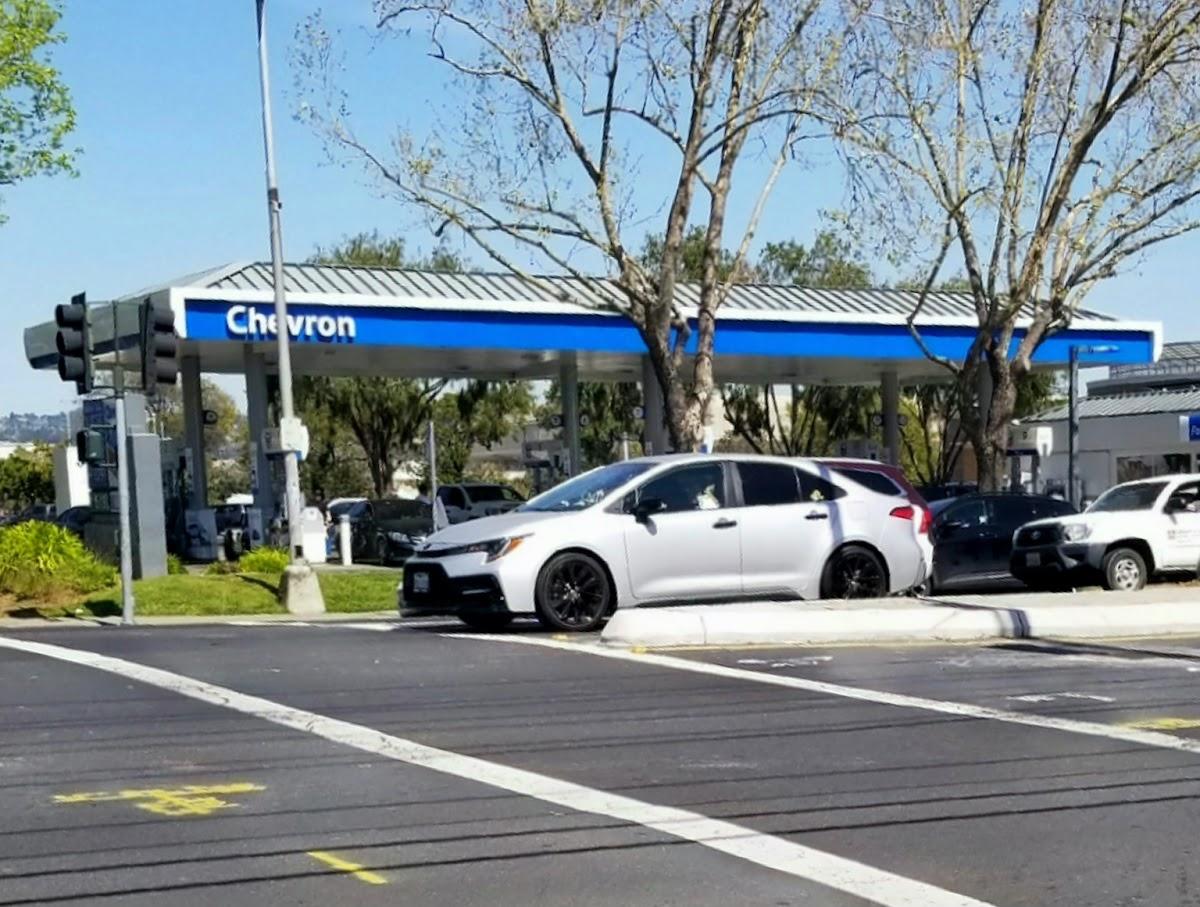 Chevron Hayward — Gas Station in Hayward, CA