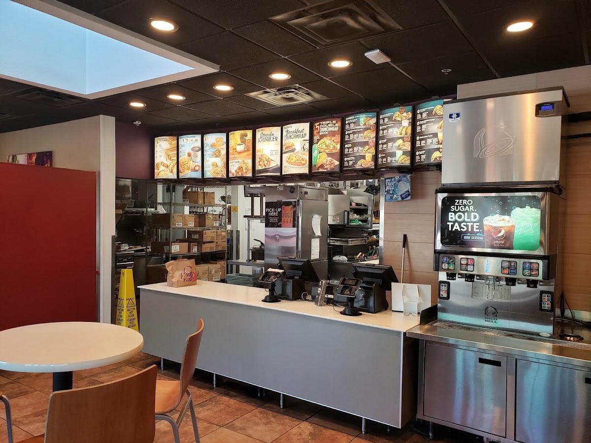 Taco Bell — in Cloverdale, CA