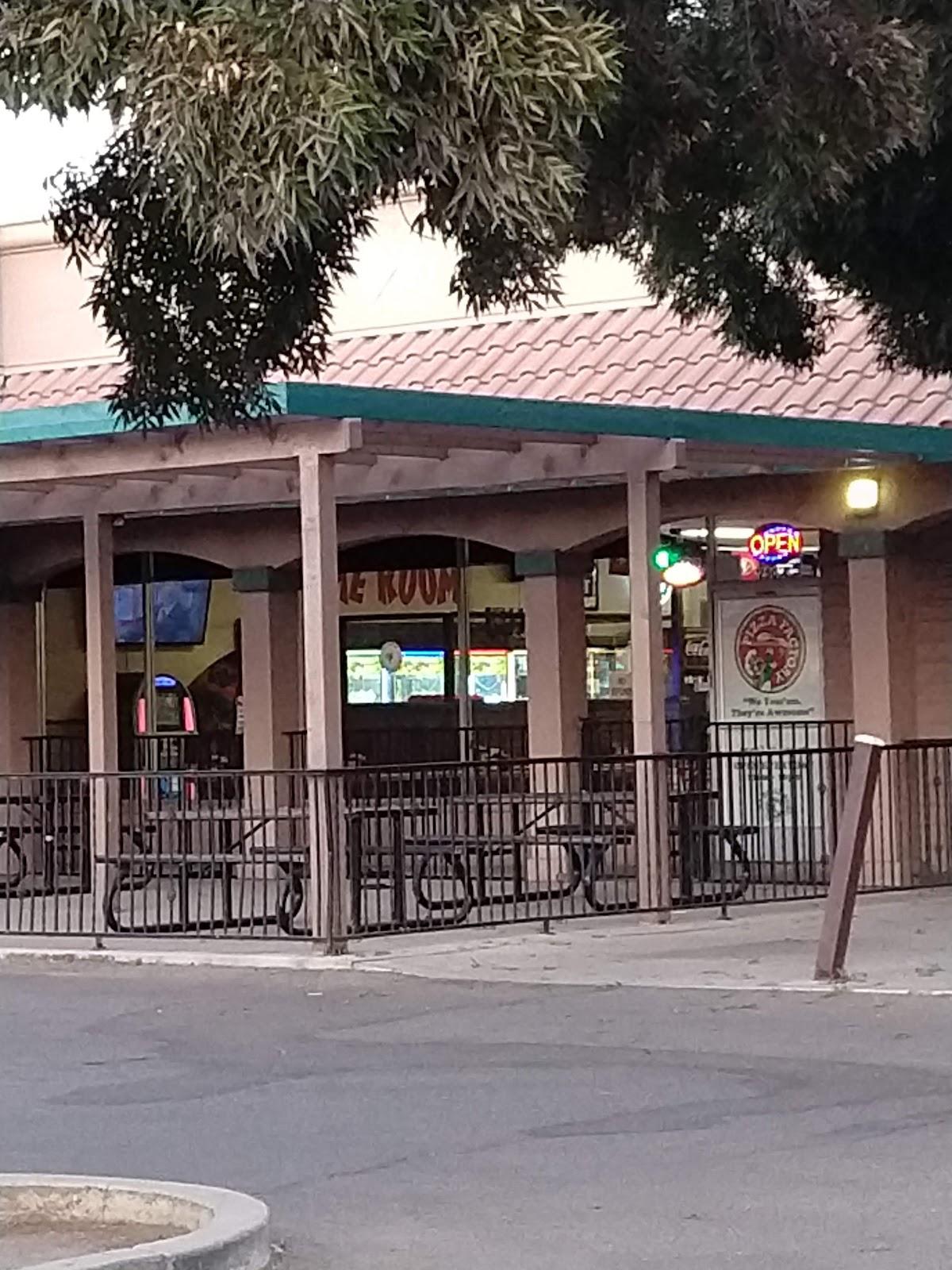 Pizza Factory — Pizza Restaurant in Woodlake, CA